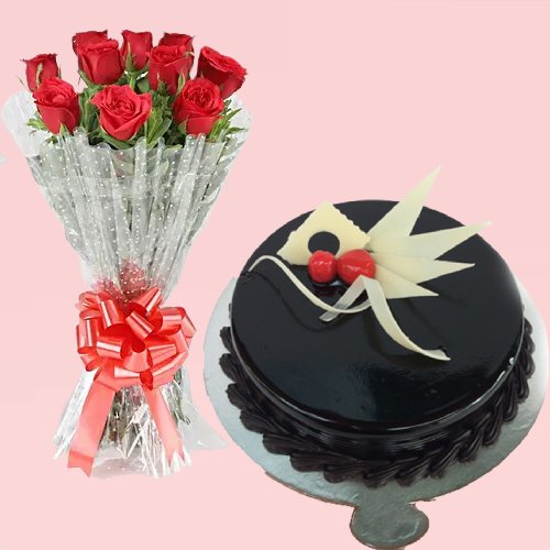 Half Kg Chocolate Cake with 10 Red Rose Bunch