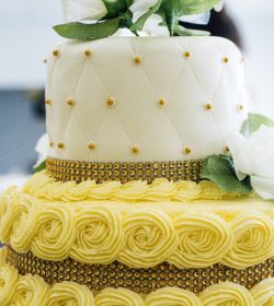 2-to-3-tier-cake